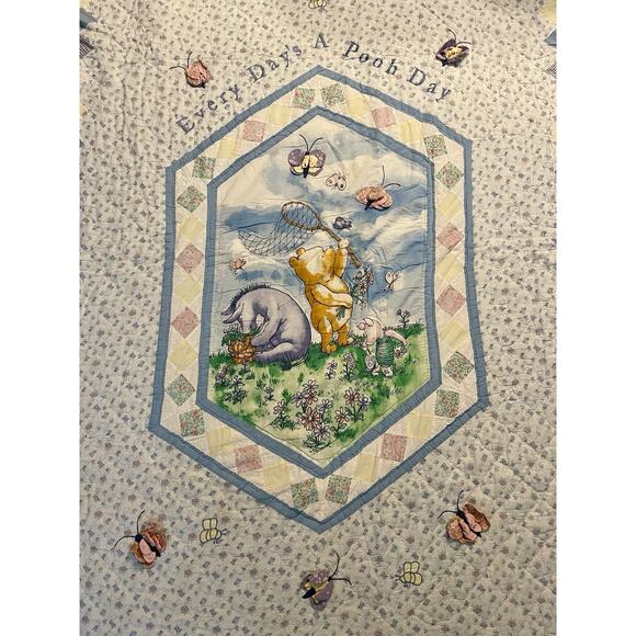 CLASSIC POOH Twin‎ QUILT EVERY DAY'S A POOH DAY 3D BUTTERFLY 90s Vtg Pooh Bear - Picture 1 of 8
